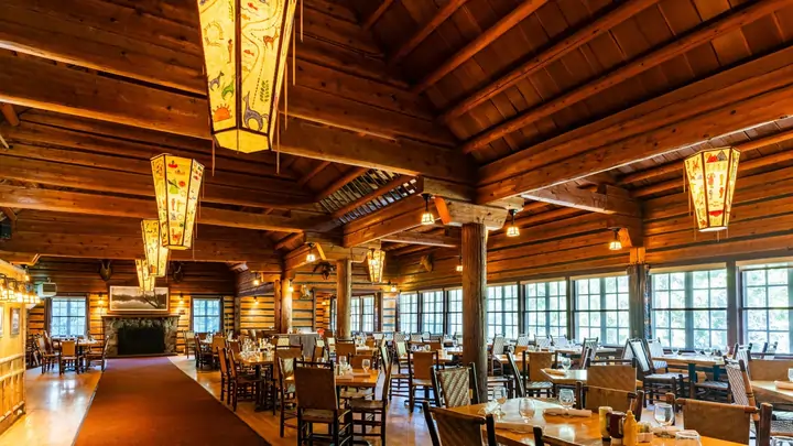 Lake mcdonald lodge restaurant