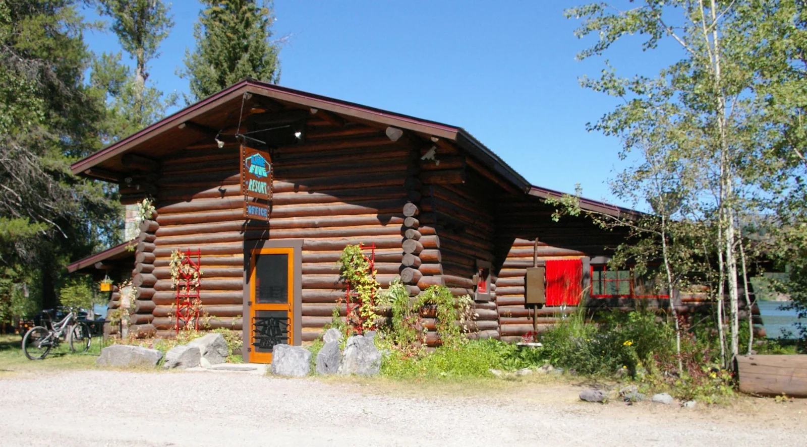 Lake Five Resort