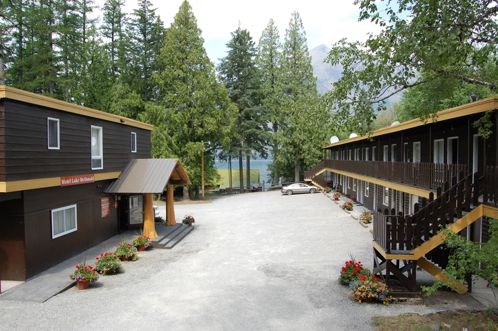 Motel Lake McDonald