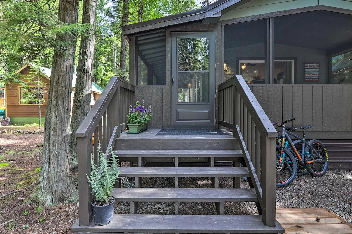 West Glacier Bear Cabin